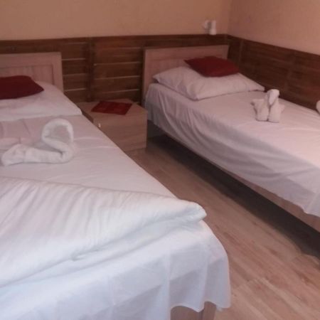 Abszolut Hotel Es Panzio Nyírbátor Zewnętrze zdjęcie