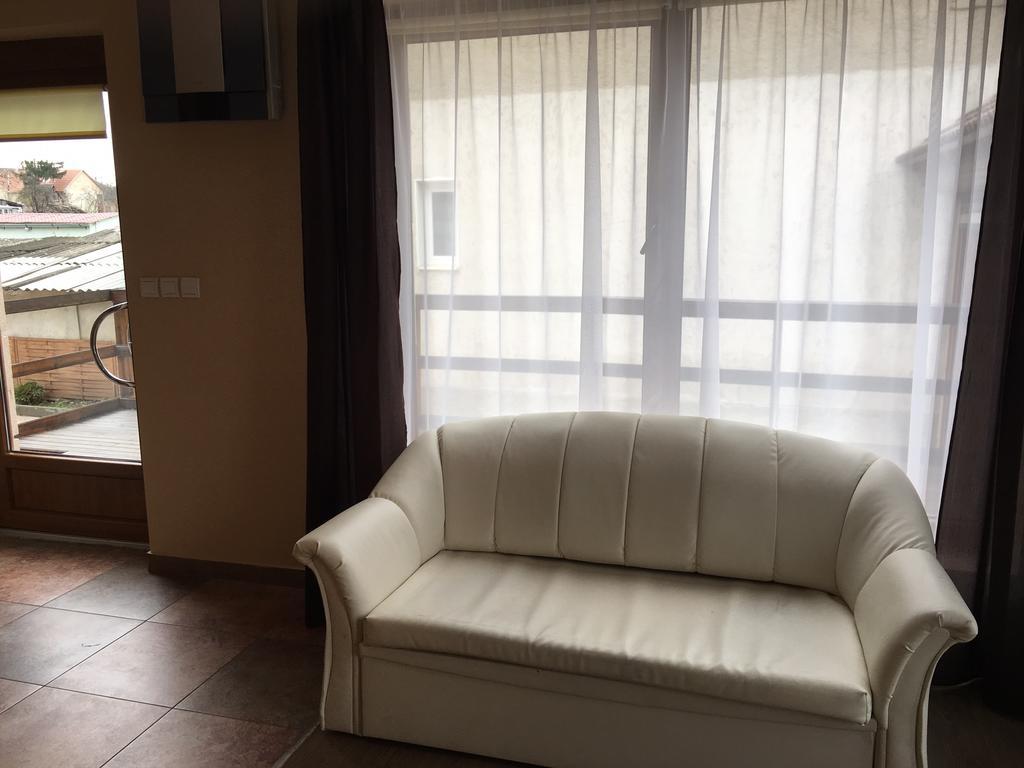Abszolut Hotel Es Panzio Nyírbátor Zewnętrze zdjęcie